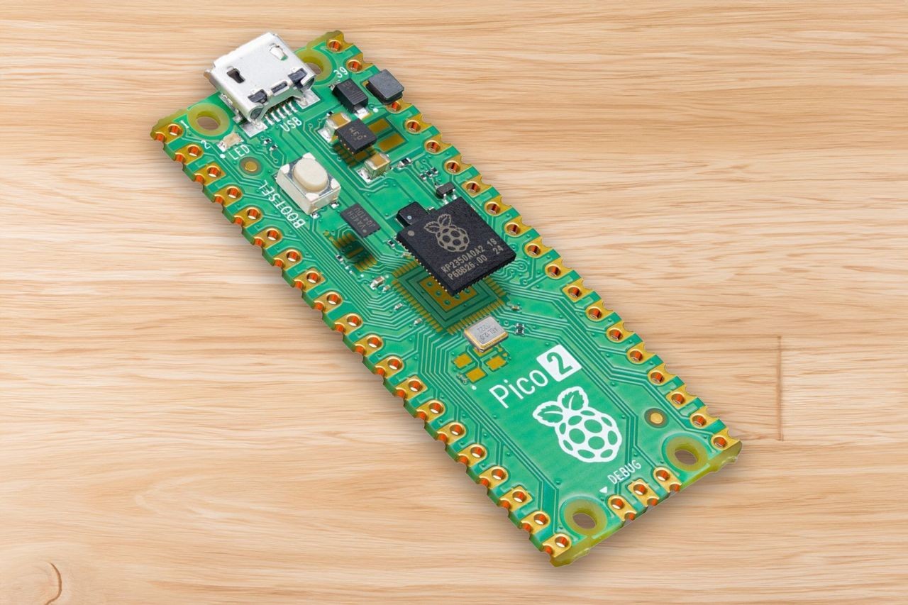 Raspberry Pi Pico vs. Zero: What's the Difference?