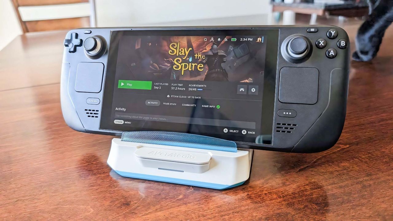 This 4K gaming handheld docking station offers one-click recording without a computer — yes, really.