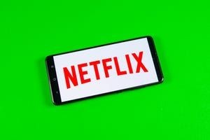 How to Watch Netflix Movies and Shows Without a Wi-Fi Connection     - CNET