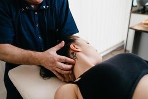 Lymphatic Drainage Massage: Health Benefits and Risks to Consider